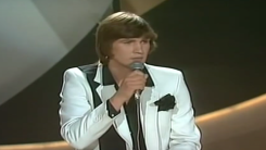 Jente Charlotte covert What’s Another Year van Johnny Logan