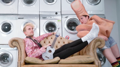 Jendrik mag middelvinger niet tonen op Songfestival-podium