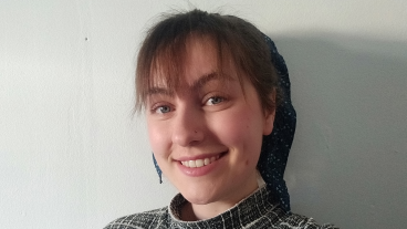 Jente Charlotte covert Voilà van Barbara Pravi